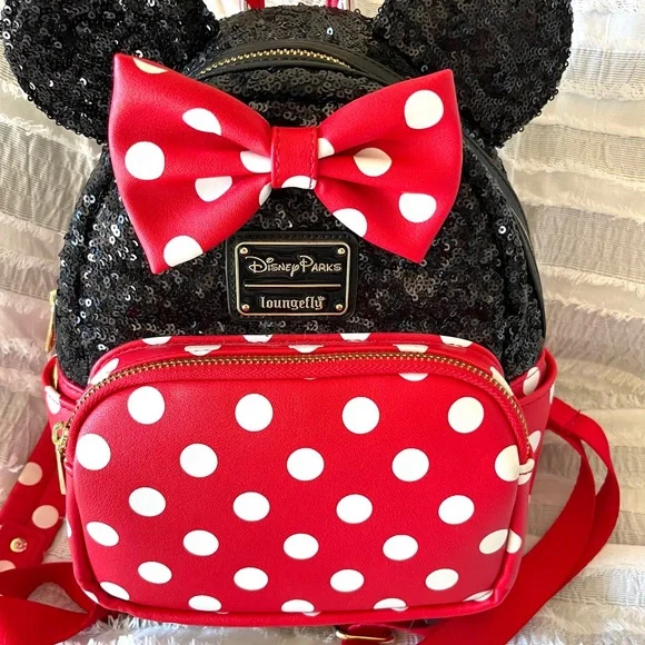 Loungefly Minnie Mouse Sequined Backpack - Picture 3 of 8